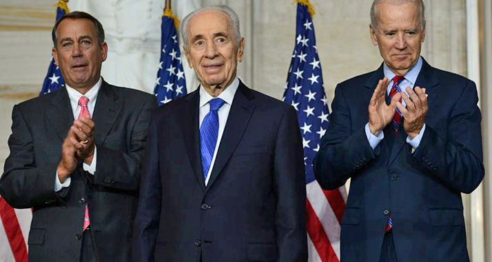 V.l.n.r.: Der Sprecher des Kongresses, John Boehner, Schimon Peres, US-Vizepräsident Joe Biden