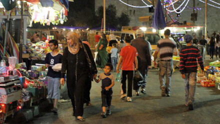 Damaskustor in Jerusalem: Abends zum Fastenbrechen pulsiert das öffentliche Leben.