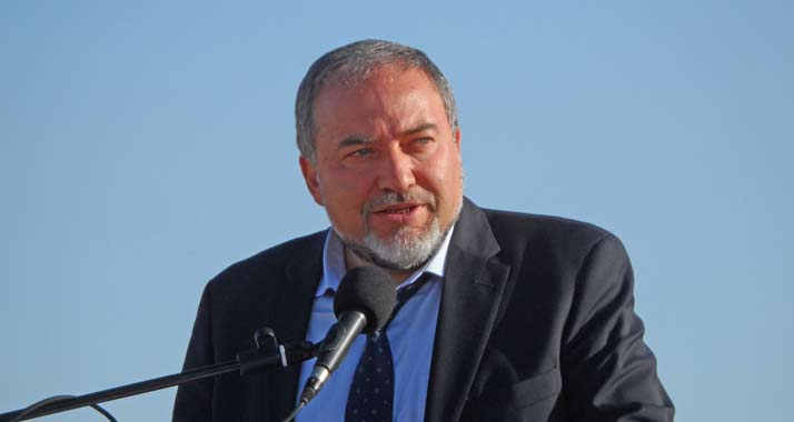 Schließt ein baldiges Ende der Militäroperationen im Gazasteifen aus: Außenminister Lieberman. (Archivbild).