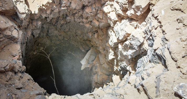 Der Eingang zu einem Tunnel. Der Gang wurde laut der Armee während der Bodenoffensive am 18. Juli neben einer Moschee im Gazastreifen entdeckt.