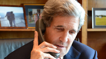 US-Außenminister John Kerry telefonierte mit internationalen Akteuren, die Einfluss auf die Hamas haben.