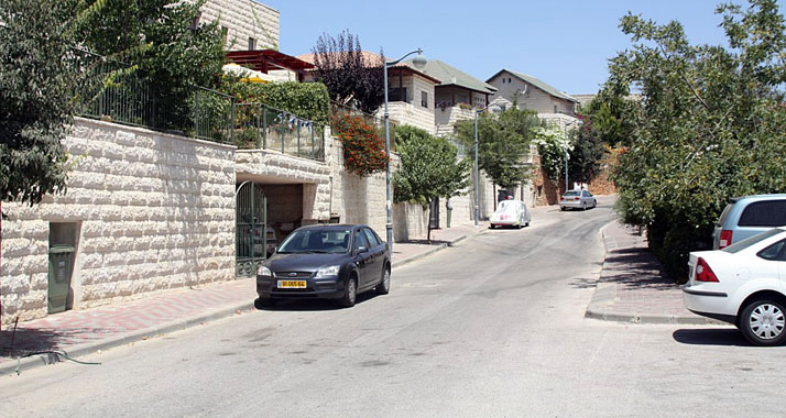 Der verdächtige Fahrer war auf dem Weg vom Raum Beitar Illit zur Ortschaft Zur Hadassah, südwestlich von Jerusalem.