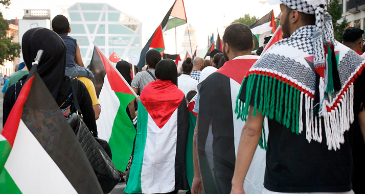 Bei Gaza-Demonstrationen wie hier in Berlin sind Journalisten laut DJV nicht erwünscht.