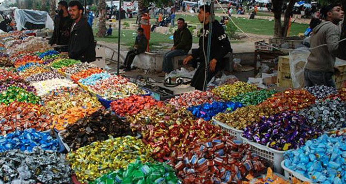 Anlässlich ihres Sieges über Israel verteilte die Hamas Süßigkeiten im Gazastreifen. (Archivbild)