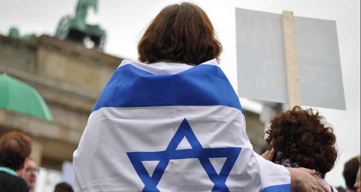 In Berlin haben am Sonntag Tausende gegen Antisemitismus demonstriert