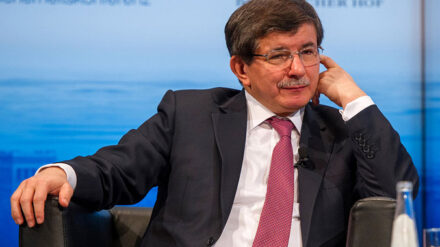 Der türkische Premierminister Ahmet Davutoğlu hat Israel für die Auseinandersetzungen auf dem Tempelberg verantwortlich gemacht.