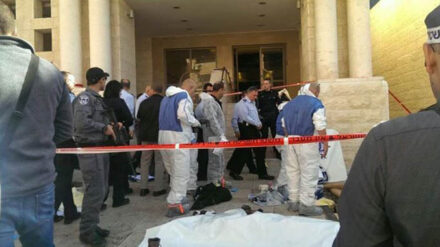 Nach dem Terrorangriff: Die Polizei untersucht den Tatort.