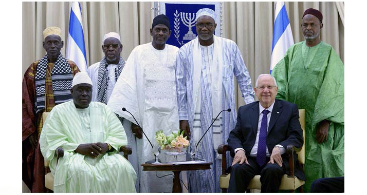 Die sechs Imame – hier bei einem Treffen mit Staatspräsident Rivlin – wurden nach ihrer Rückkehr in den Senegal heftig kritisiert.