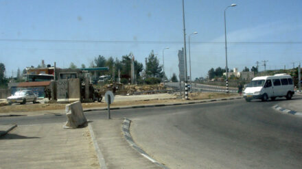 An der Gusch Etzion-Kreuzung hat eine Palästinenserin auf einen Israeli eingestochen – jetzt erfolgte die Anklage.