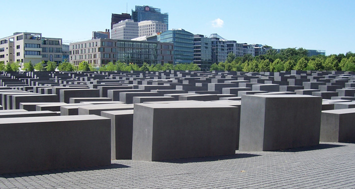 Interessierte können in Berlin in diesem Jahr Filme sehen, die sich mit dem Holocaust beschäftigen.