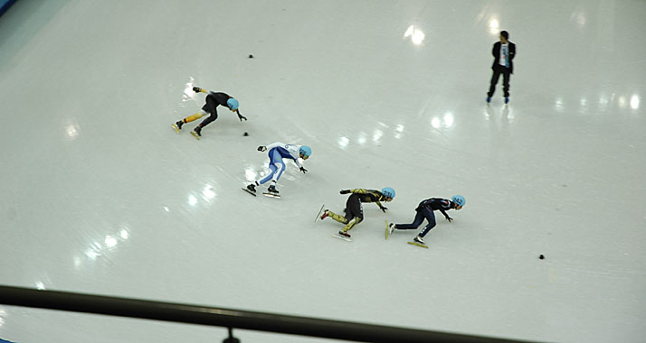 Der Israeli Bykanov (2.v.l.) bei den Olympischen Spielen in Sotschi
