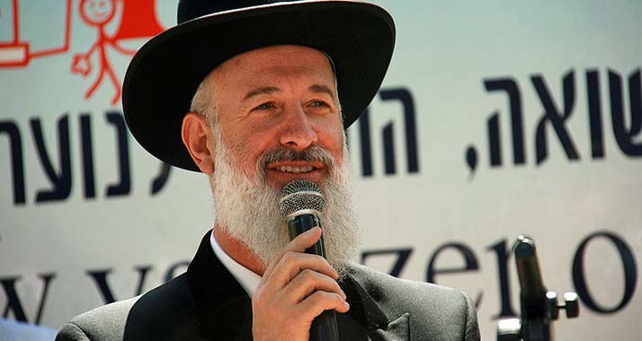 Israels früherer Oberrabbiner Jona Metzgar soll Bestechungsgelder von rund 1,6 Millionen Euro angenommen haben.