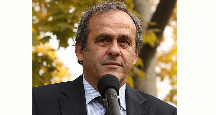 UEFA-Präsident Platini unterstützt Israel bei der FIFA.