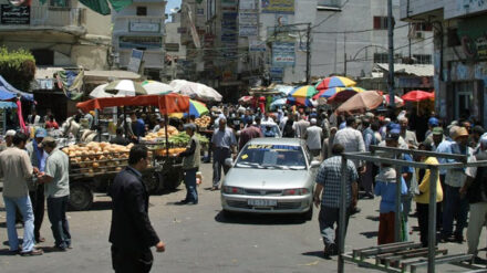 Im Gazastreifen sind deutlich mehr Palästinenser arbeitslos als im Westjordanland, zeigt die Studie.