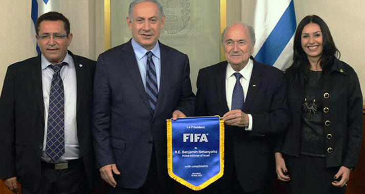 FIFA-Präsident Blatter sagte beim Treffen mit Premierminister Netanjahu, er sei auf einer „Friedensmission“.