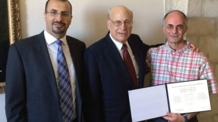 Salah Aladdin, Victor J. Goldberg und Jehuda Stolov kamen am Montag zur Preisübergabe in Jerusalem zusammen.