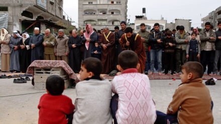 „Save the Children“ beklagt die Lage der Kinder im Gazastreifen, ohne die Verantwortung ihrer Eltern anzusprechen.