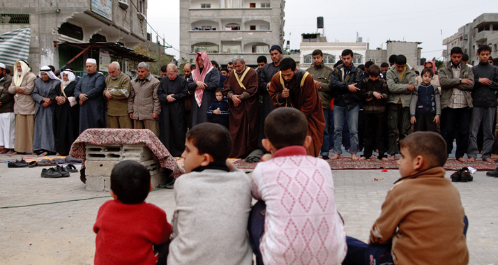 „Save the Children“ beklagt die Lage der Kinder im Gazastreifen, ohne die Verantwortung ihrer Eltern anzusprechen.