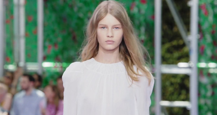 Eröffnete die Haute-Couture-Show von „Dior“ der kommenden Herbst-Winter-Saison: die Israelin Sofia Mechetner