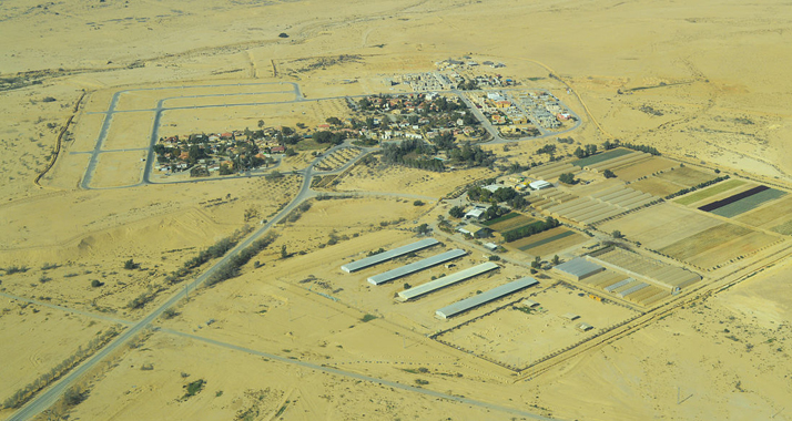 Viel Platz für Bauprojekte: In Aschalim entsteht die größte Solaranlage Israels.