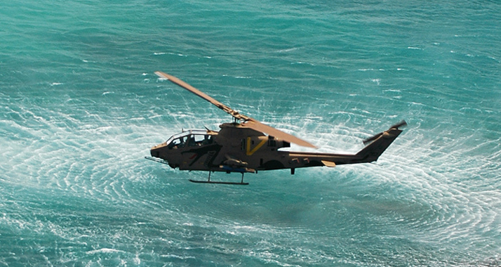 Ein israelischer Cobra-Helikopter bei einer Übung. Maschinen dieses Typs bekommt nun Jordanien geschenkt. (Archivbild)