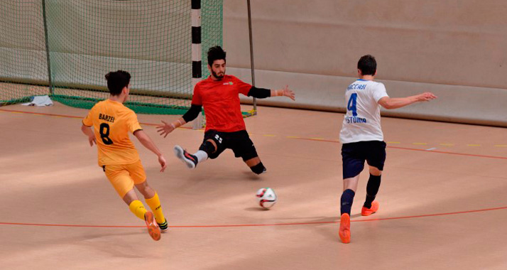 Geht er rein? Futsal war eine der 19 Sportarten bei der 14. Makkabiade.