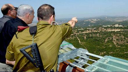 Premierminister Netanjahu und Verteidigungsminister Ja'alon überzeugen sich an der Nordgrenze von der Einsatzbereitschaft der Armee.