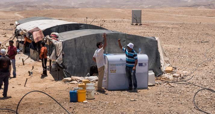 Ein Hoch auf Biogas: Von den mobilen Anlagen profitieren auch Beduinen, die in Zelten umherziehen.