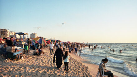 Die Hamas soll einen Maisverkäufer am Strand von Gaza so bedroht haben, dass dieser einen Selbstmordversuch unternahm.