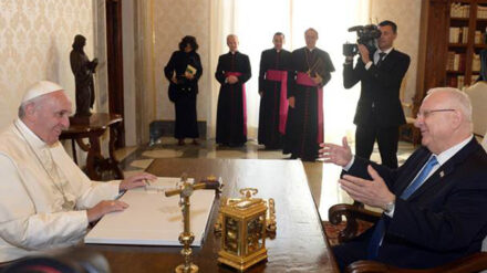 Papst Franziskus und Reuven Rivlin haben sich in Rom unterhalten – und sichtlich gut verstanden.