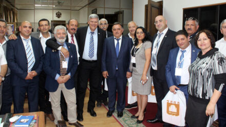 Zunächst fand die israelische Delegation in Derbent herzliche Aufnahme.
