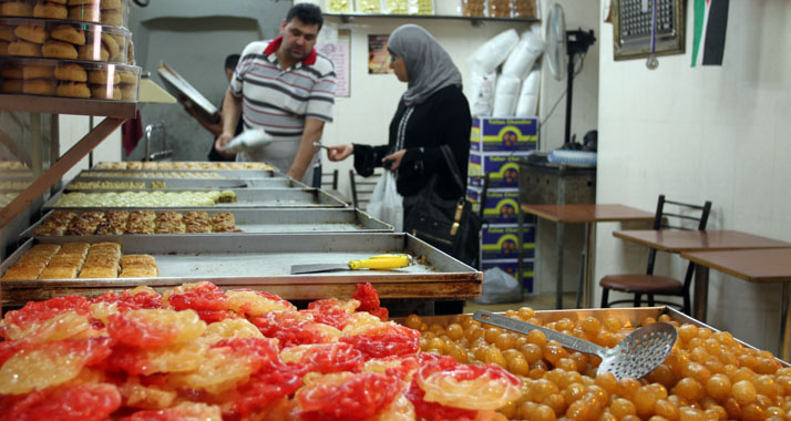 Das rot-gelbe Zuckerflechtwerk Muschabbak gehört für viele Muslime zum Neujahrsfest