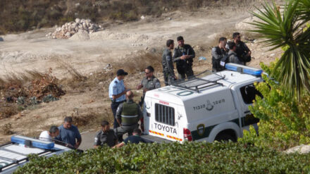 Die Polizei untersucht nach dem Terrorangriff vom Samstag in Südjerusalem den Tatort