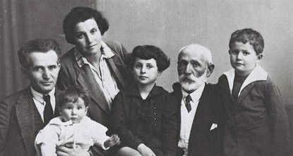 Von links: David Ben-Gurion und Paula mit ihren Töchtern Renana, Geula, Vater Avigdor Grün und sein Sohn Amos, 1929