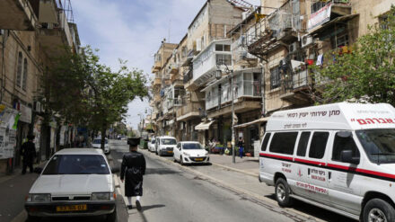 Im ultra-orthodoxen Jerusalemer Viertel Mea Schearim ist es einem V-Mann gelungen, verschiedenste Drogen und Waffen zu kaufen