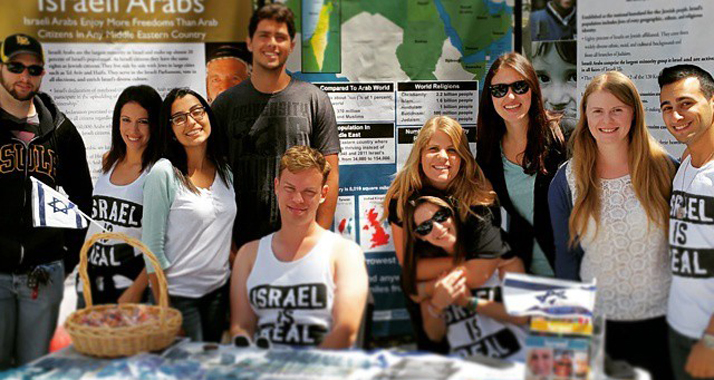 Stand für Israel: Jugendliche zeigen die Vielfalt des Landes und informieren über geschichtliche und politische Zusammenhänge