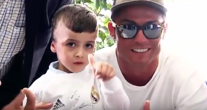 Ahmed Dawabscha hat sein großes Idol, den Fußballer Ronaldo, in Madrid getroffen