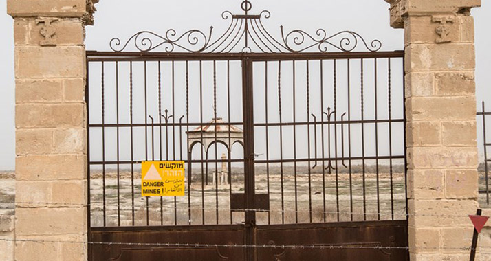 Betreten verboten: Noch ist das Minenfeld am Jordan miitärisches Sperrgebiet