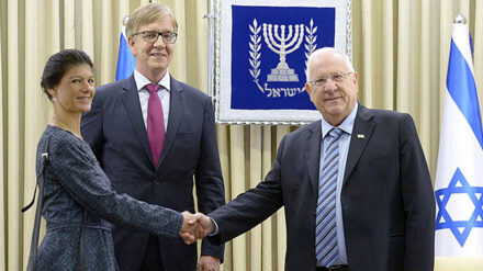 Kritik erlaubt: Staatspräsident Rivlin begrüßt in Jerusalem die deutschen Politiker Wagenknecht und Bartsch