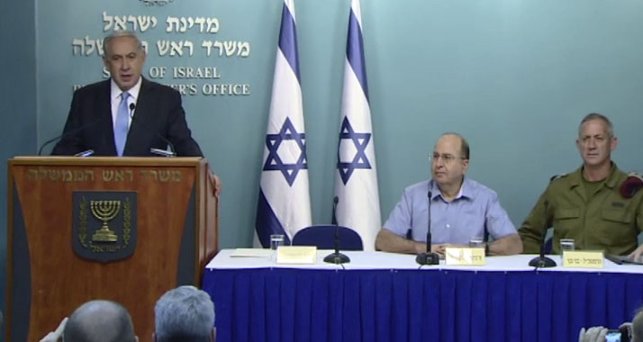 Der ehemalige Verteidigungsminister Mosche Ja'alon (M.) plant, gegen Premier Netanjahu (l.) zu kandidieren