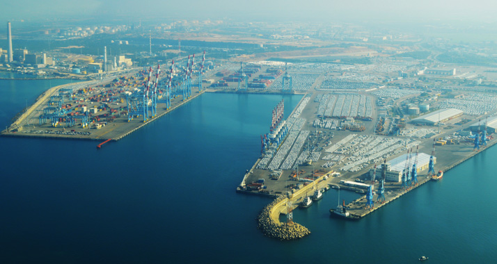 Anlaufstation: Im Hafen von Aschdod werden Hilfsgüter für Gaza kontrolliert