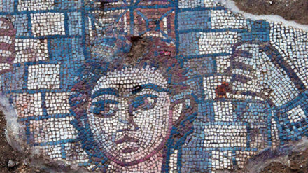 Samson mit dem Stadttor ist eine der dargestellten biblischen Szenen