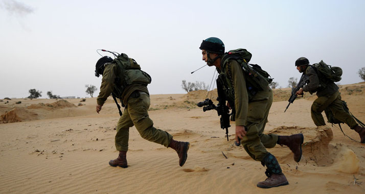 Freiwilliger Dienst: Beduinen trainieren in der Wüste (Symbolbild)