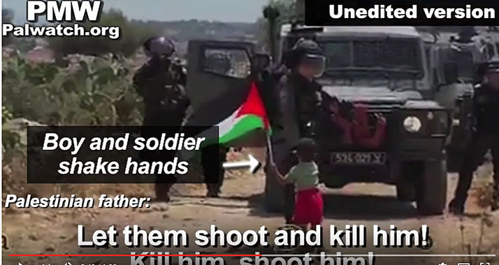Der Handschlag zwischen dem Jungen und dem israelischen Soldaten wurde im palästinensischen Fernsehen herausgeschnitten