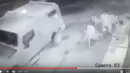 Nachdem die Soldaten ihre Fahrt fortgesetzt hatten, wurde eine Blendgranate in Richtung der Palästinenser geworfen