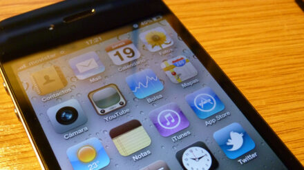 iPhone 4: George Orwells Überwachungs-Dystopie rückt näher