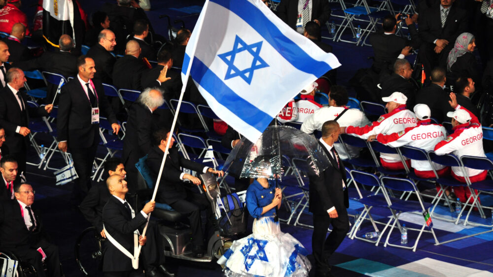 Bei der Eröffnung der Paralympics 2012 in London trug Schasiri die israelische Flagge