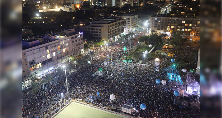 Voller Platz: Zehntausende sind am Samstag in Tel Aviv zum Rabin-Gedenken zusammengekommen