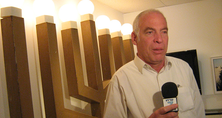 Steht in der Kritik: Uri Ariel