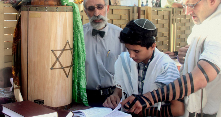 Von der israelische Gesamtbevölkerung sind knapp zwei Millionen jüdische Kinder